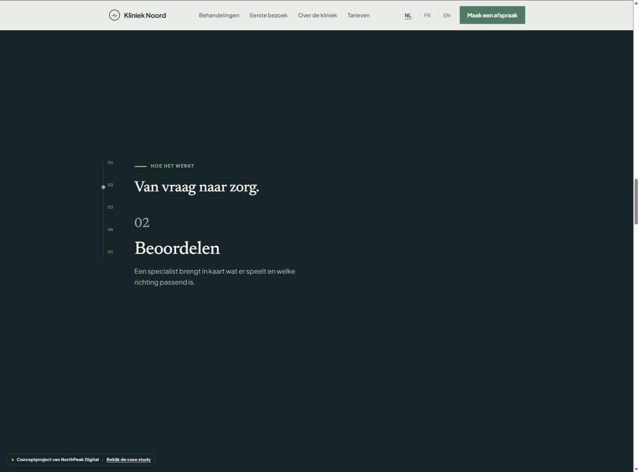 De sticky scrollsequentie 'Van vraag naar zorg' met een voortgangsrail langs het zorgpad-motief.